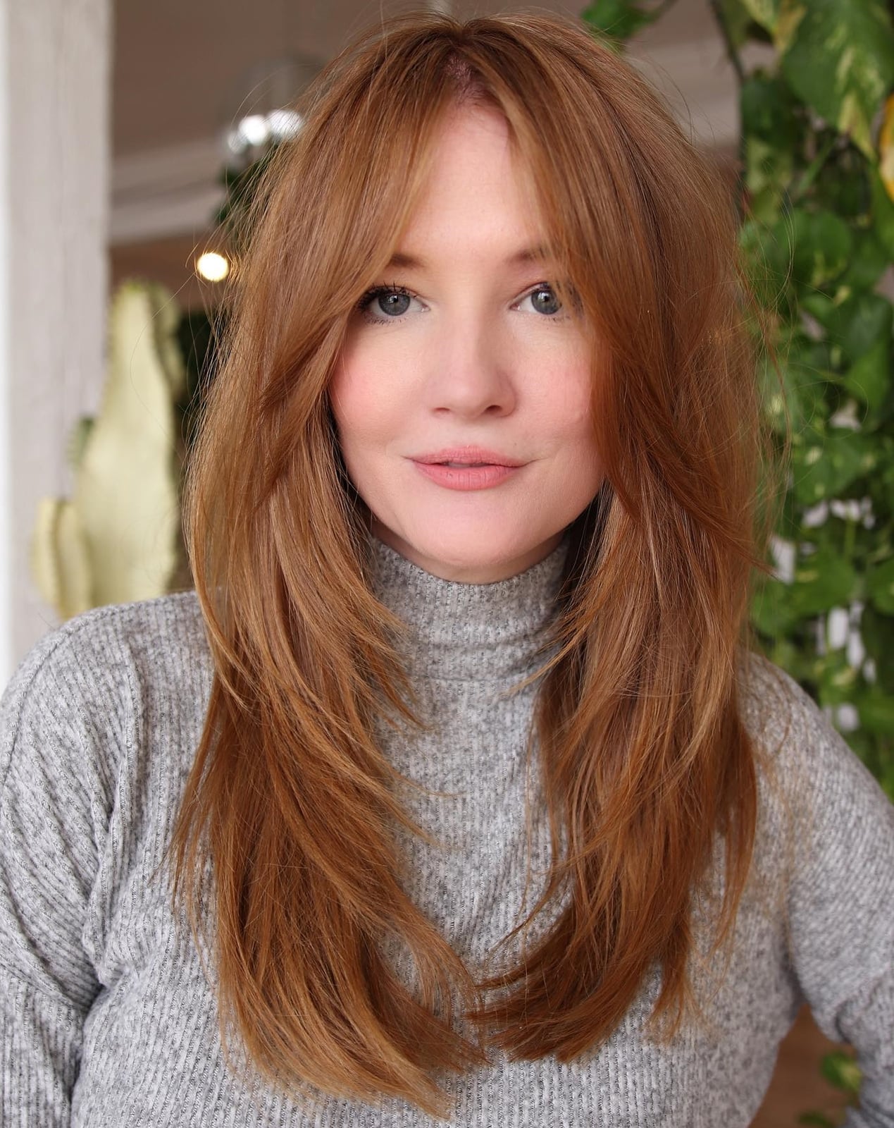 Red Shag With Cheekbone Layers Red Shag With Cheekbone Layers — Face Framing Layers
