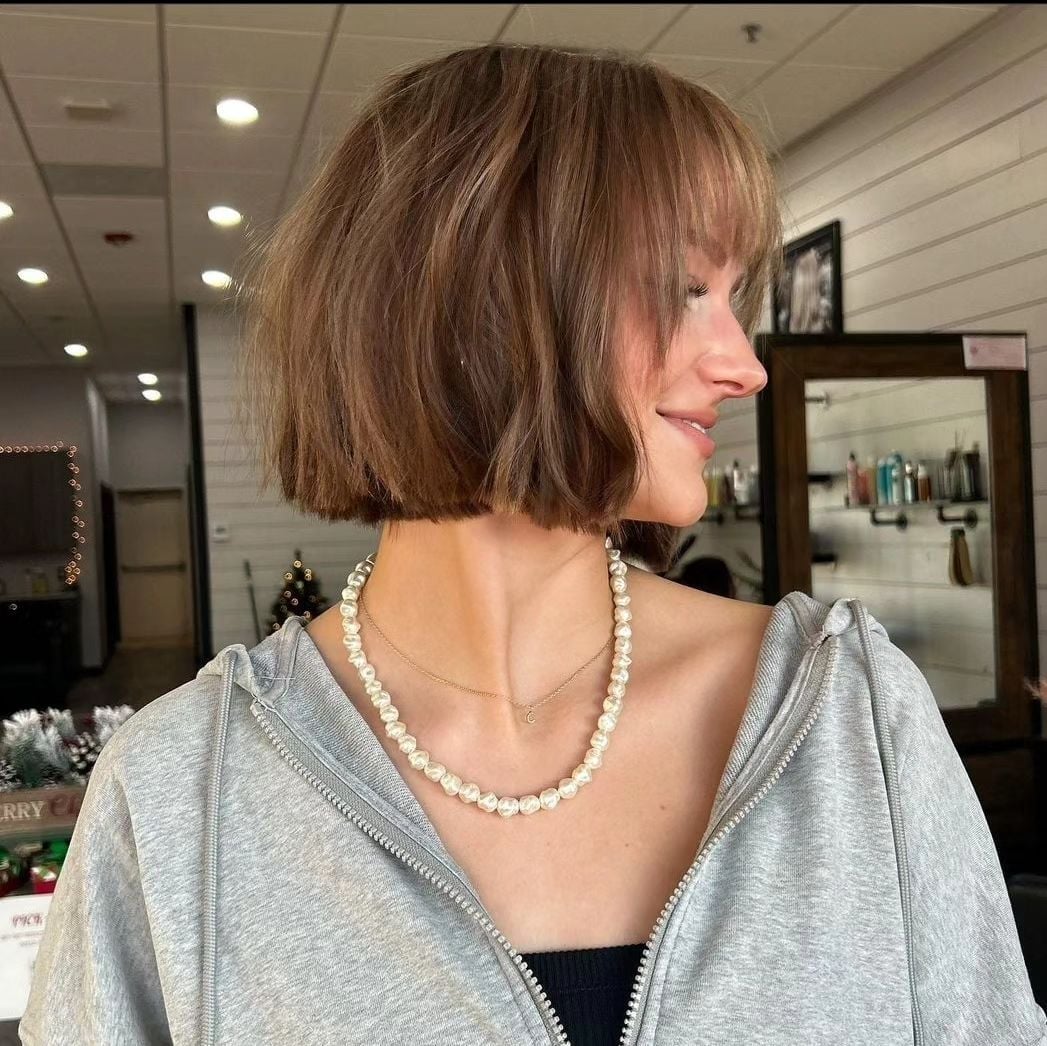 Thick Wavy Bob With Blunt Bangs Thick Wavy Bob With Blunt Bangs — French Bob