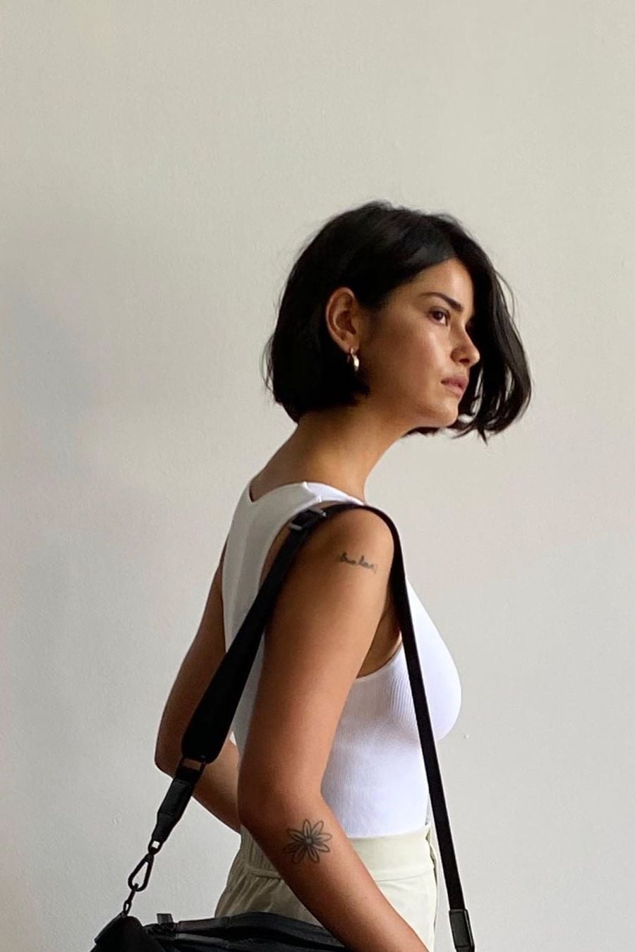 Sleek Dark Brown Bob With Blunt Bangs Sleek Dark Brown Bob With Blunt Bangs — French Bob