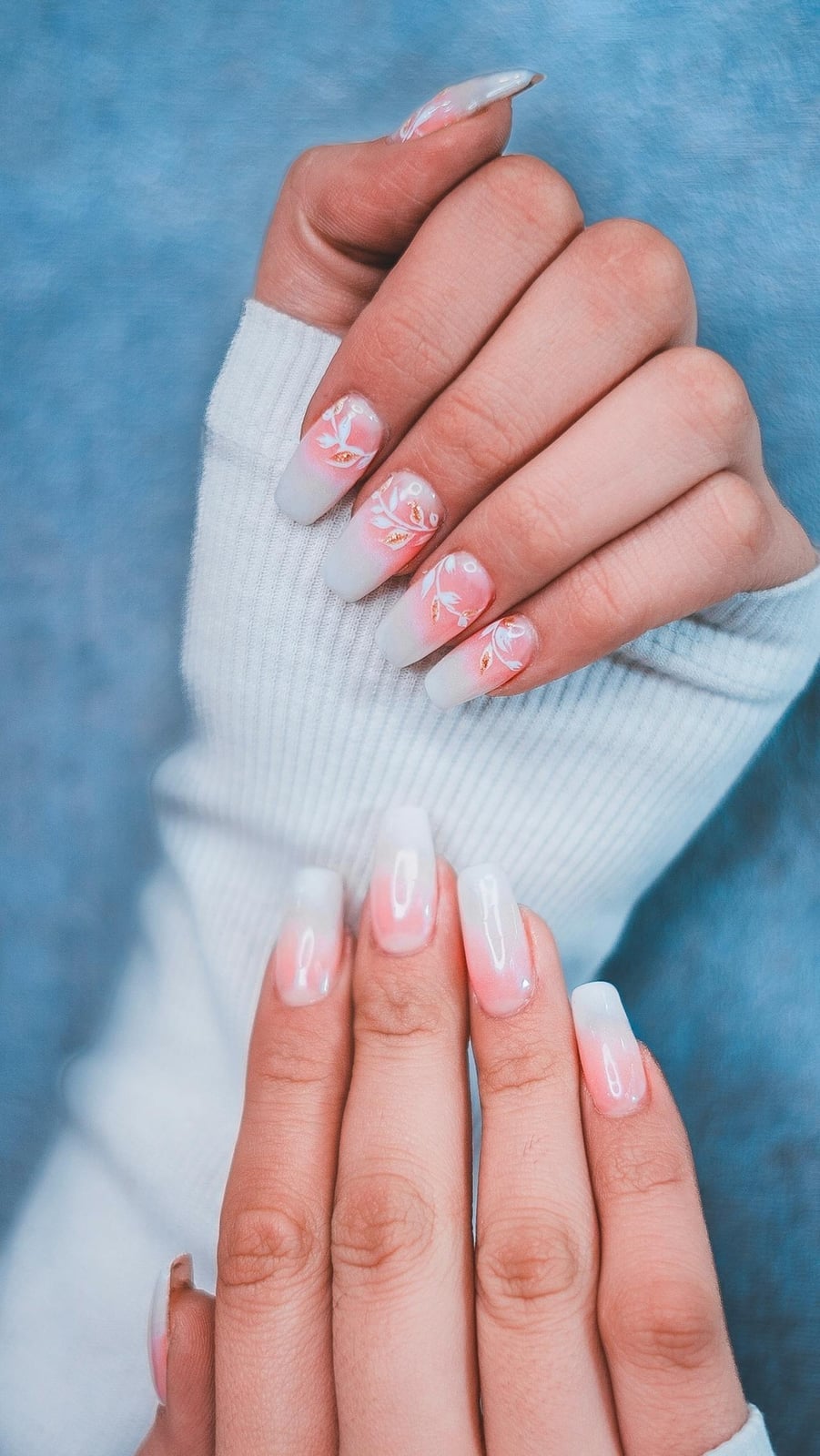 White Pink Gradient Floral Accent Nails White Pink Gradient Floral Accent Nails — Gel Nails