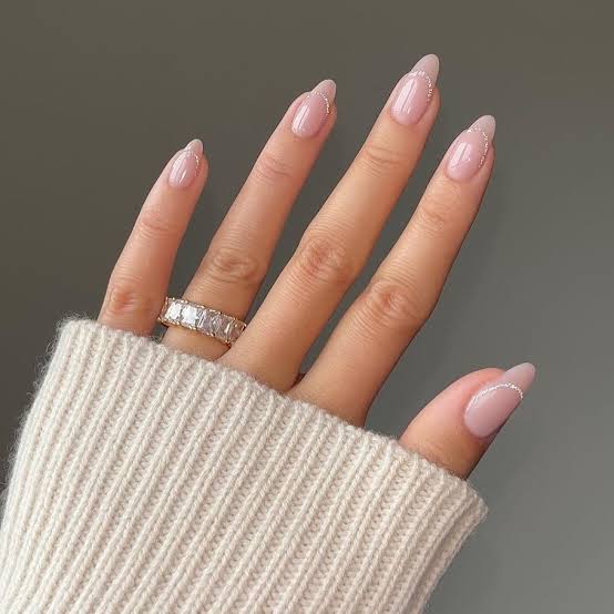 Sheer Nude Silver Line Art Medium Almond Nails Sheer Nude Silver Line Art Medium Almond Nails — Gel Nails