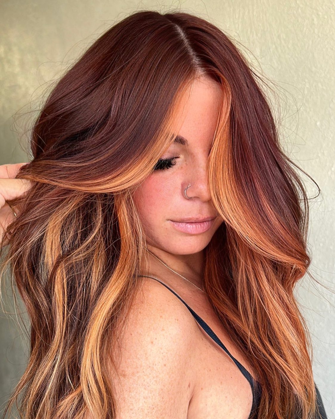 Mid-Back Vibrant Ginger With Copper Highlights Mid-Back Vibrant Ginger With Copper Highlights — Ginger Hair