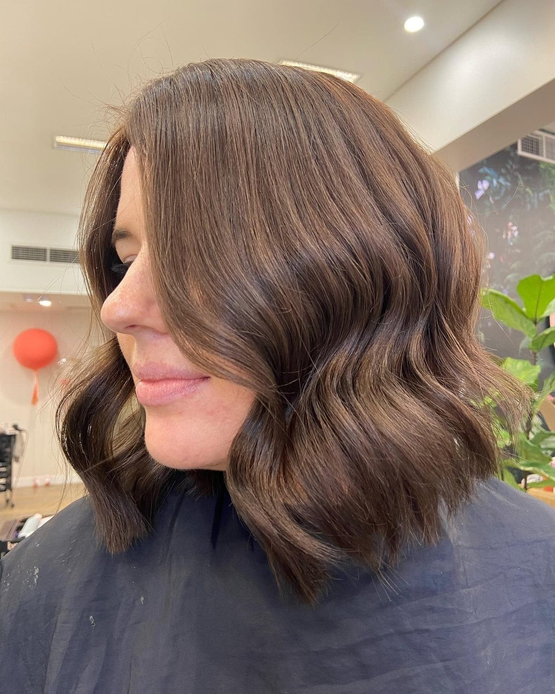 Collarbone Bob With Layers Collarbone Bob With Layers — Glossy Brunette