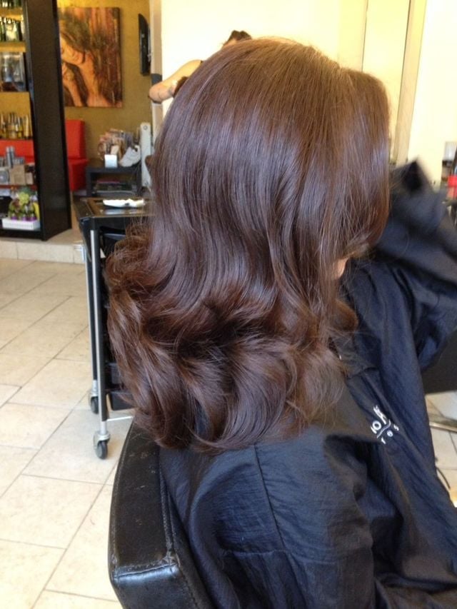 Shoulder Length Dark Brown Blowout Shoulder Length Dark Brown Blowout — Glossy Brunette