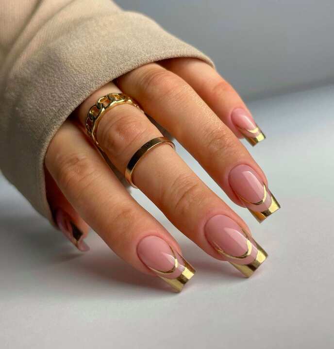 Medium Almond Sheer Pink Gold Tips Medium Almond Sheer Pink Gold Tips — Gold Nails