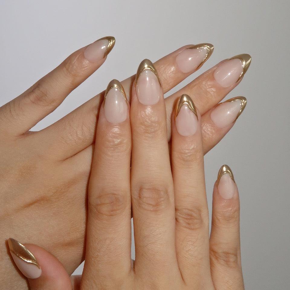 Short Almond Sheer Pink Gold Tips, Glossy Short Almond Sheer Pink Gold Tips, Glossy — Gold Nails