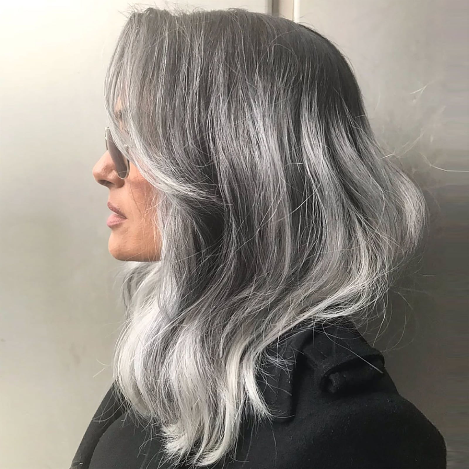 Mid-Back Layers With Silver Gray Blend — Gray Blending