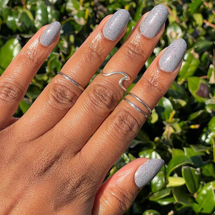 Light Cool-Toned Gray Glossy Short Almond Nails — Gray Nails