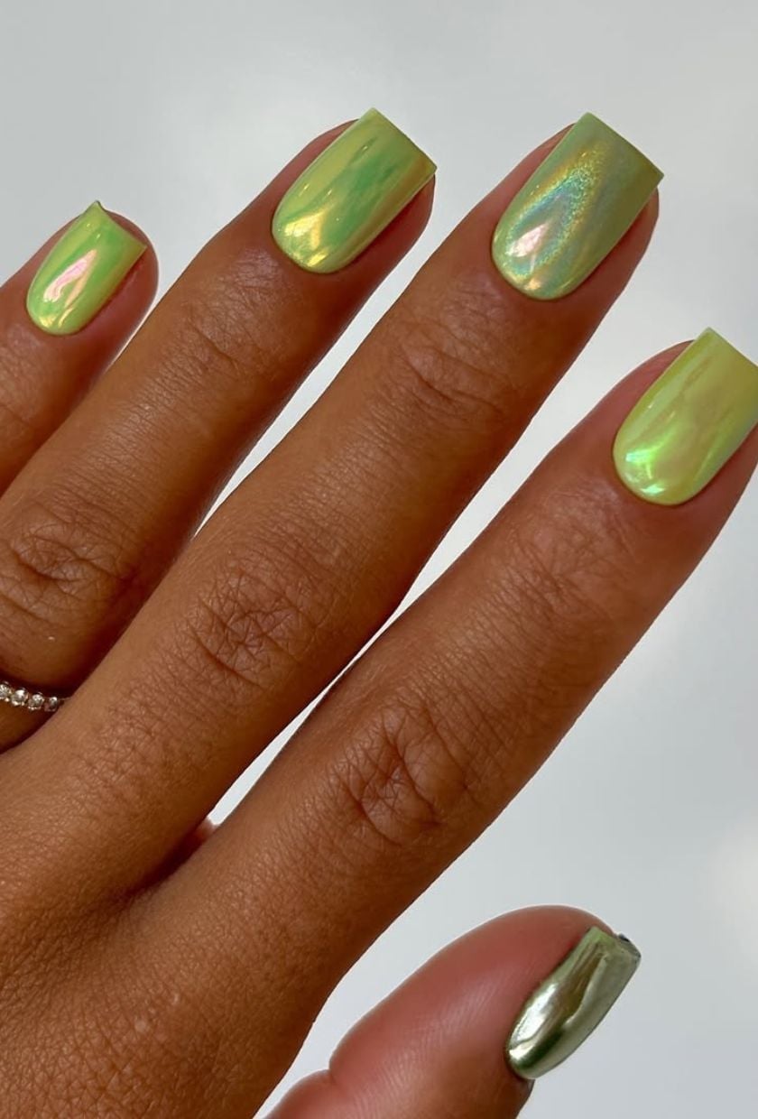 Bright Lime Green Chrome Short Square Nails — Green Chrome Nails