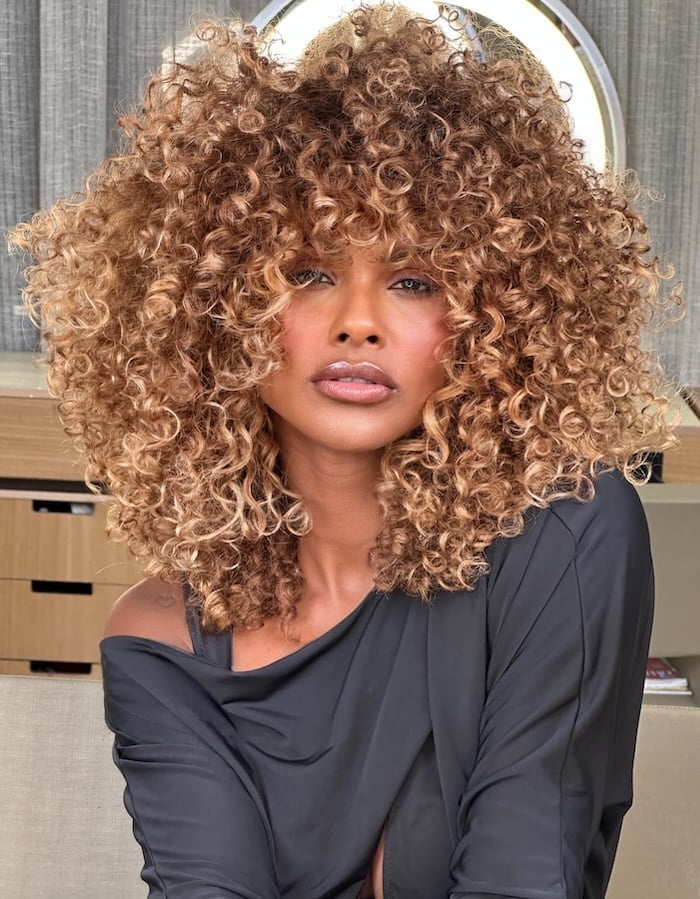 Honey Blonde Base With Caramel Highlights Honey Blonde Base With Caramel Highlights — Hair Color for Curly Hair
