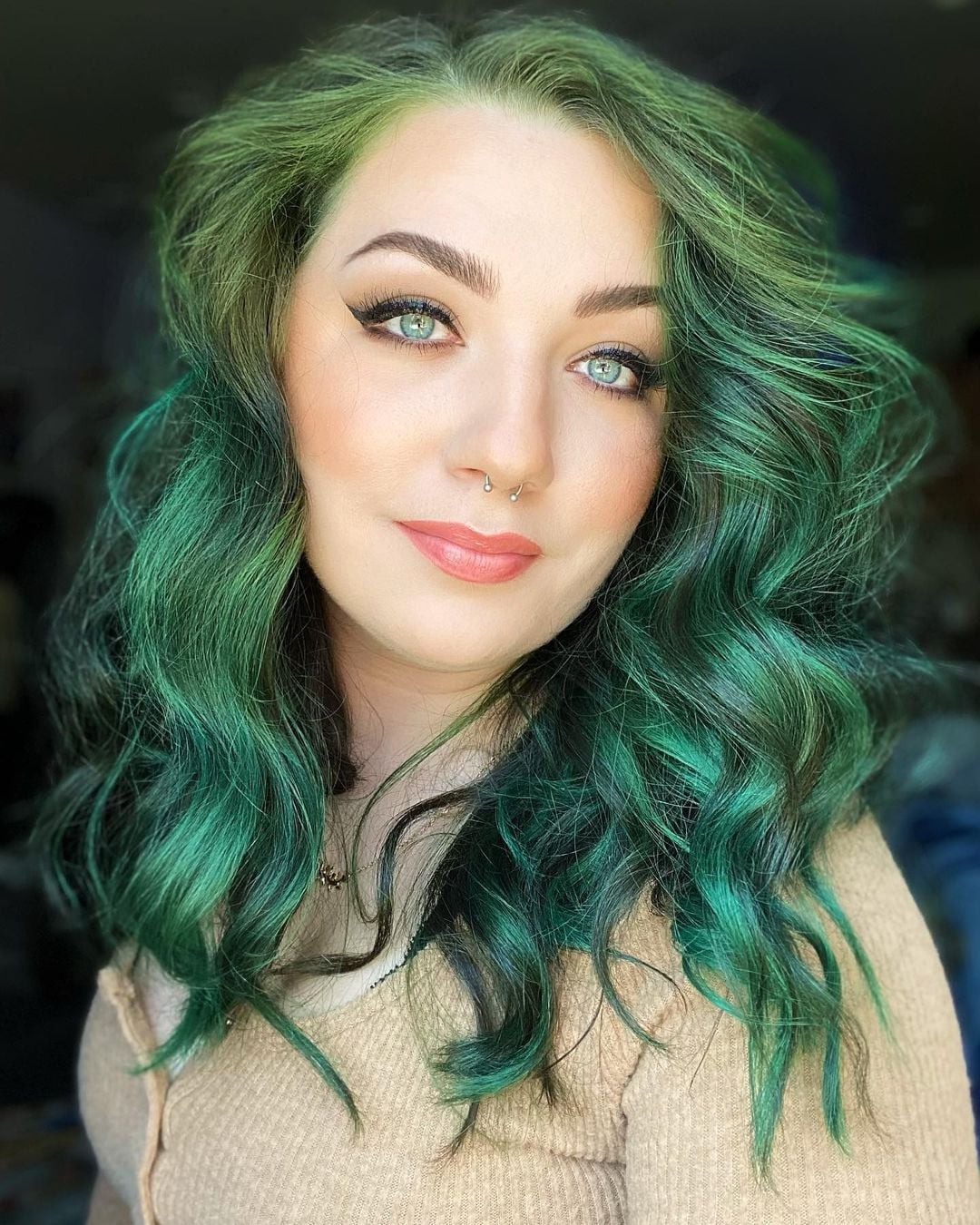 Vibrant Emerald Green With Darker Roots, Mid-Back Vibrant Emerald Green With Darker Roots, Mid-Back — Hair Color for Green Eyes
