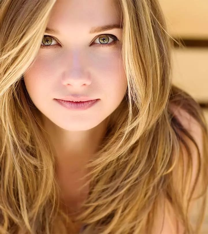 Collarbone Ash Blonde With Face-Framing Layers Collarbone Ash Blonde With Face-Framing Layers — Hair Color for Green Eyes