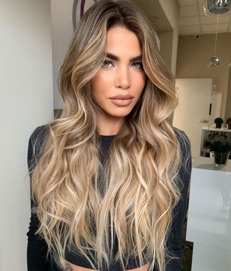 Collarbone Ash Blonde Balayage Collarbone Ash Blonde Balayage — Hair Color for Green Eyes