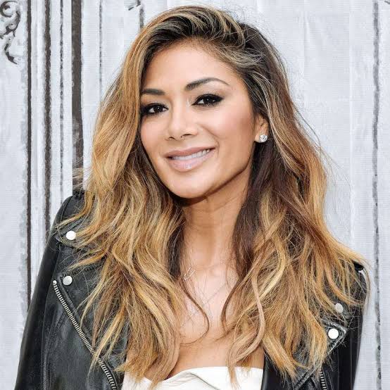Dark Blonde With Golden Blonde Highlights — Hair Color for Olive Skin