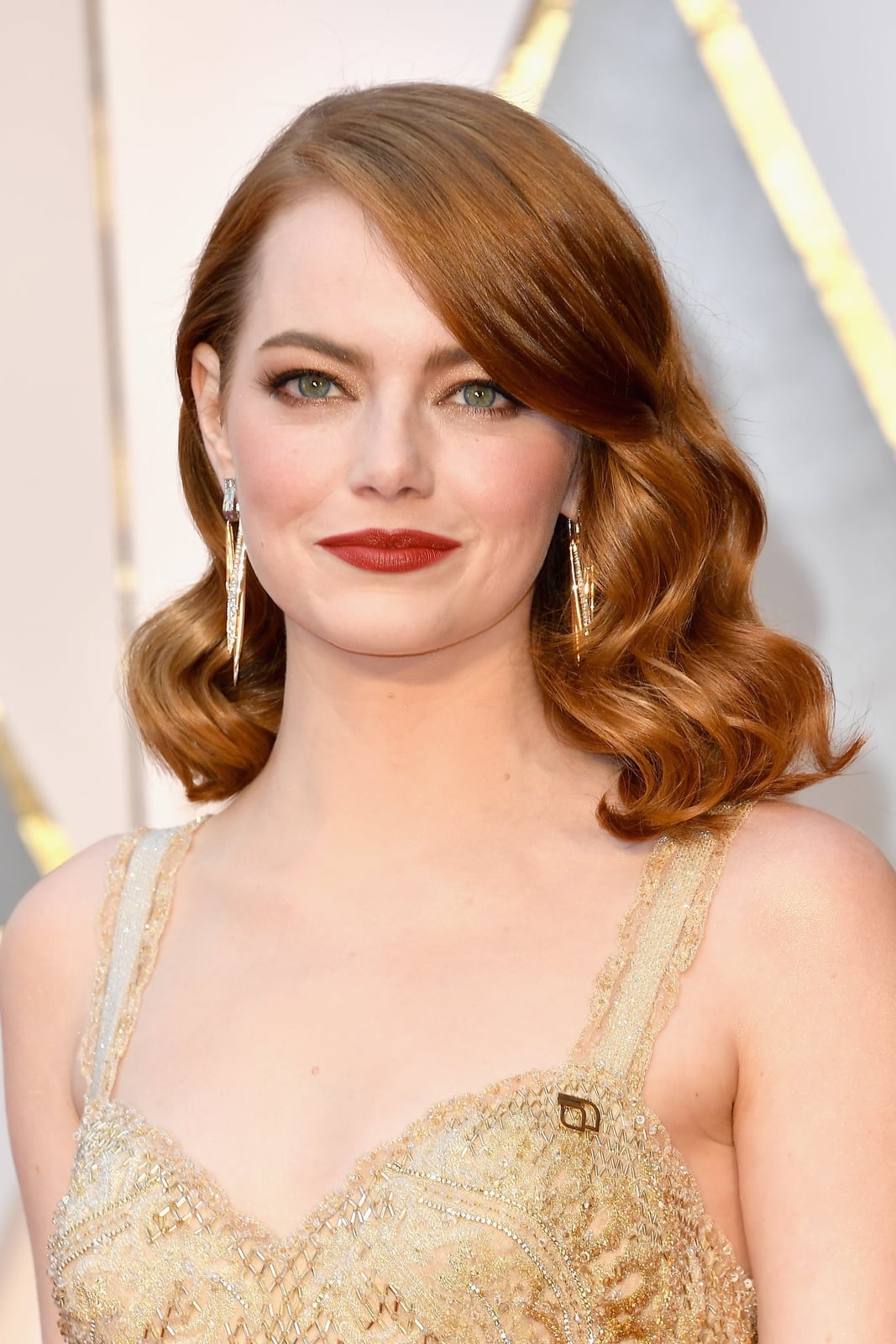 Rich Copper Red Collarbone Lob — Hair Color for Pale Skin