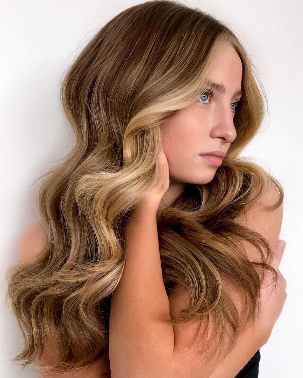 Dark Blonde Mid-Back Waves With Balayage — Hair Color for Pale Skin