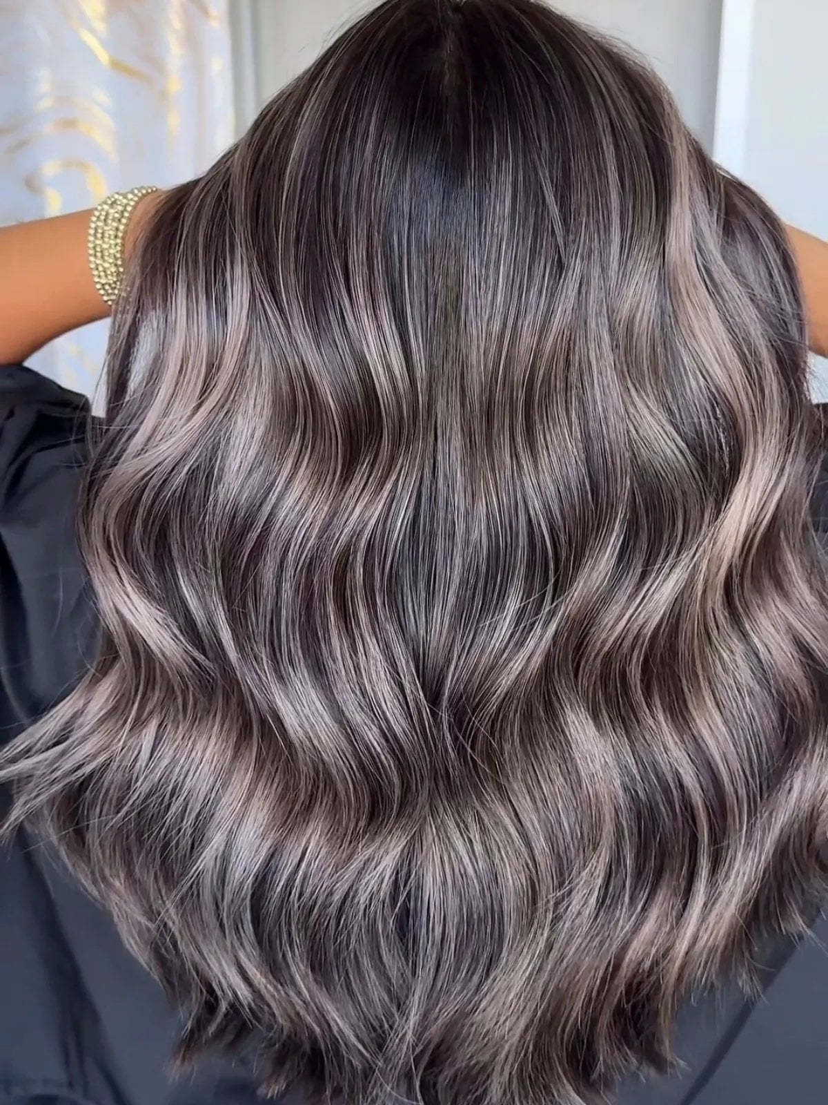 Collarbone Ash Brown With Blended Highlights, Wavy Collarbone Ash Brown With Blended Highlights, Wavy — Hair Color Ideas for Dark Hair