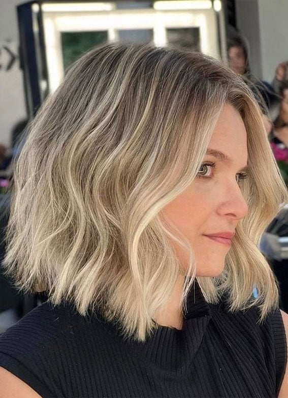 Ash Blonde Lob With Curtain Bangs Ash Blonde Lob With Curtain Bangs — Hair Color Ideas for Short Hair