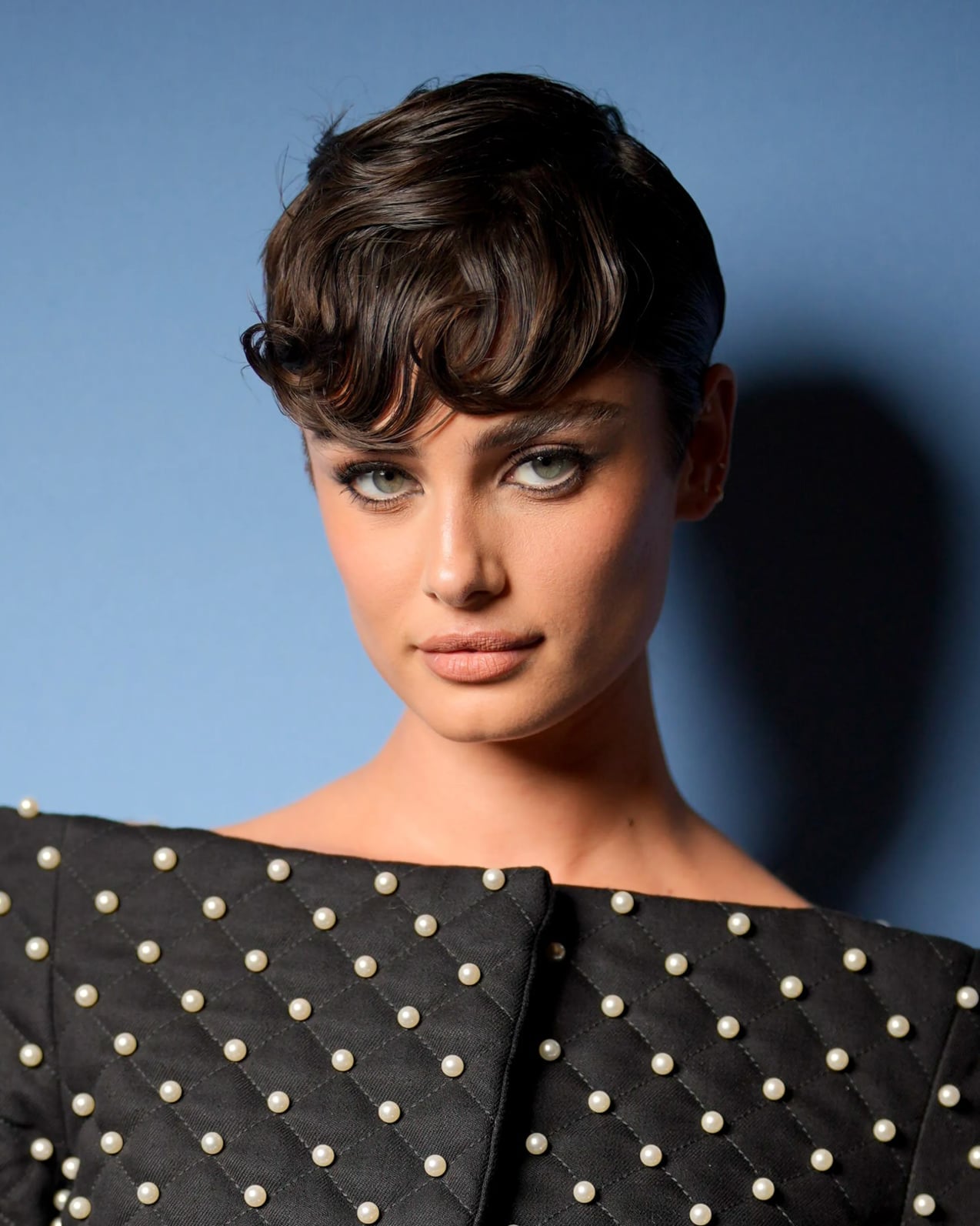 Chin Length Bob With Ash Blonde — Haircut Trends