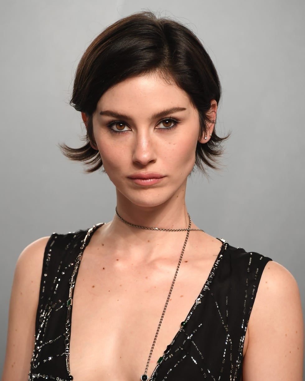 Chin Length Asymmetrical Bob Dark Blonde — Haircut Trends