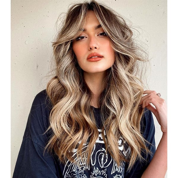 Chin Length Jet Black Blunt Bob With Blunt Bangs, середина спины — Haircut Trends