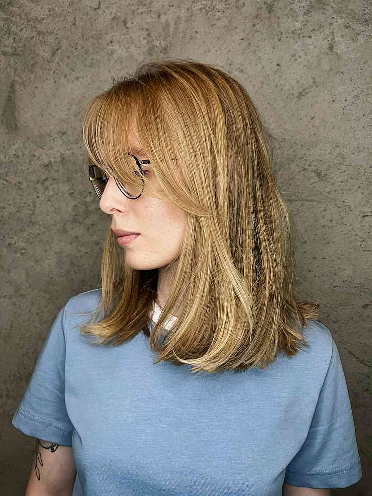 Mid-Back Voluminous Layers Ash Blonde Balayage — Haircut Trends