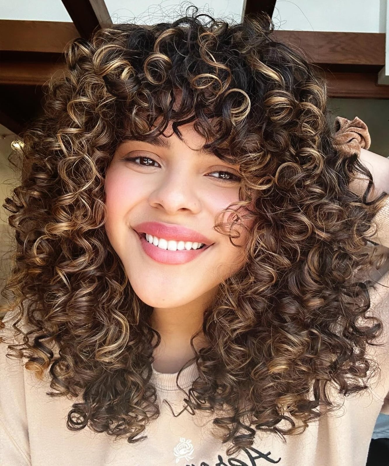 Shoulder Length Layers With Highlights Shoulder Length Layers With Highlights — Haircuts for Curly Hair