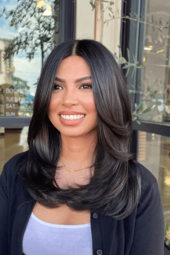 Medium Length Layers With Curtain Bangs — Haircuts for Fine Hair
