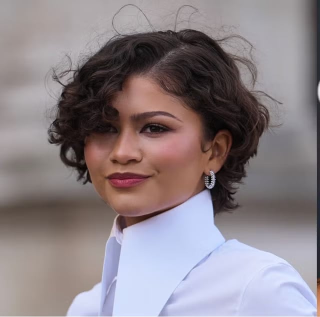 Collarbone Curly Hair Wet Look — Haircuts for Fine Hair