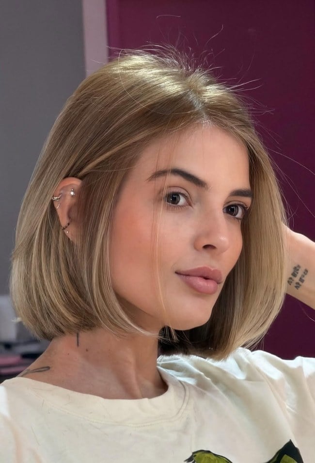 Collarbone Beige Blonde Bob — Haircuts for Fine Hair
