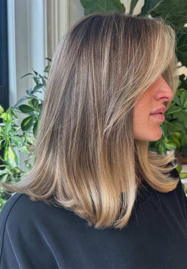Collarbone Layers With Side Bangs — Haircuts for Thin Hair