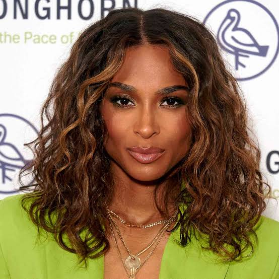Layered Lob With Air Dried Waves Layered Lob With Air Dried Waves — Haircuts for Wavy Hair