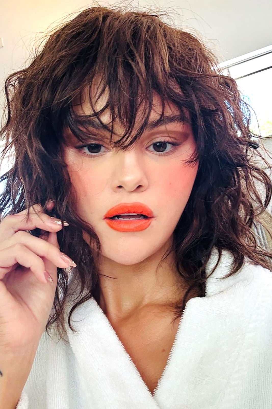 Shoulder-Length Shag With Curtain Bangs, Close-Up Take Shoulder-Length Shag With Curtain Bangs, Close-Up Take — Haircuts for Women