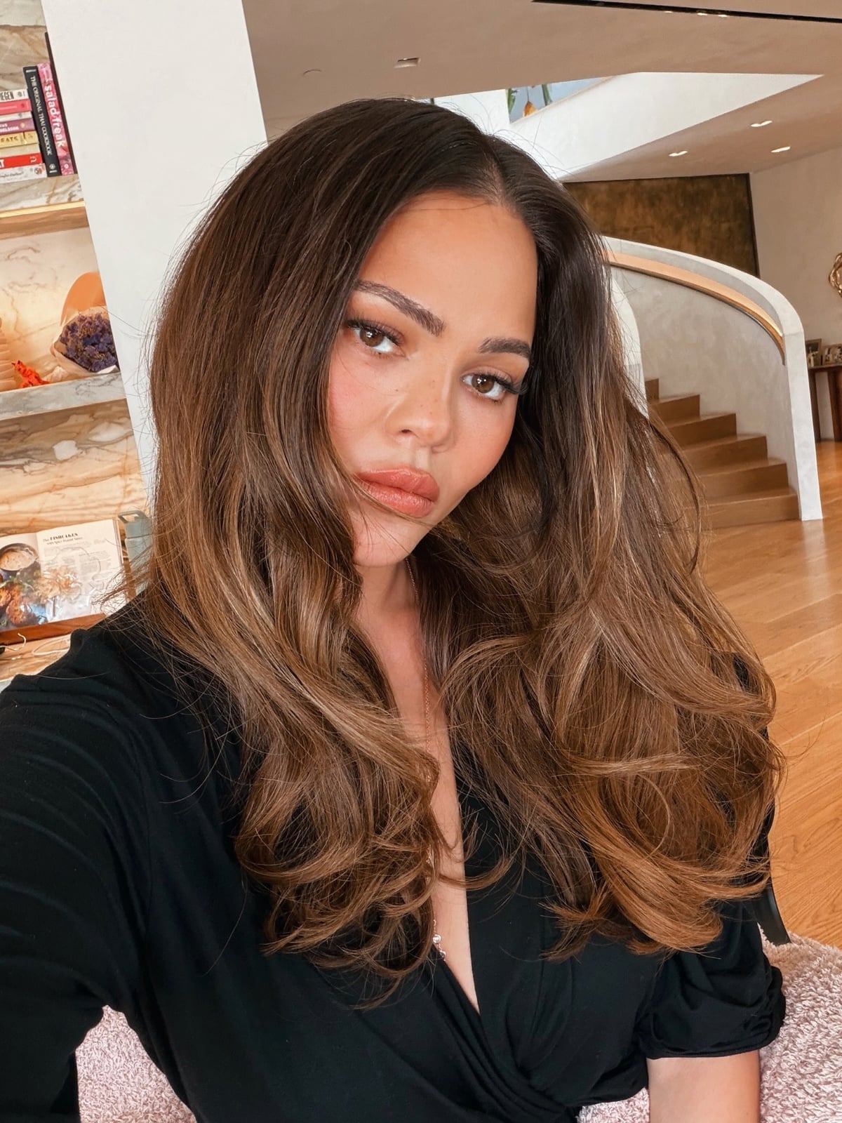 Dark Brown With Blonde Highlights Collarbone Layers, Wavy Blowout Dark Brown With Blonde Highlights Collarbone Layers, Wavy Blowout — Highlights on Brown Hair