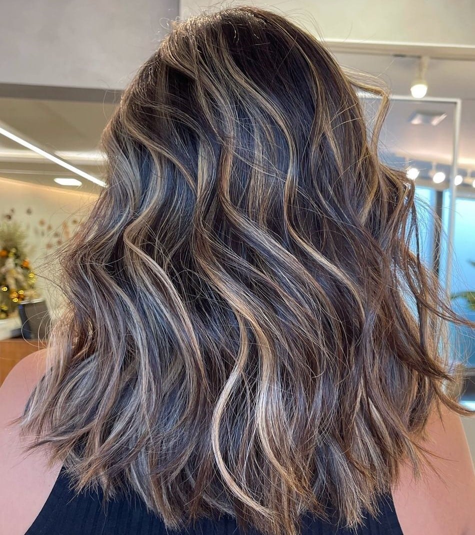 Collarbone Waves With Blonde Highlights — Highlights on Dark Hair