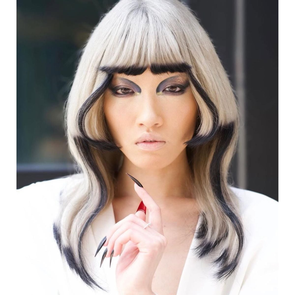 Glossy Reddish-Brown Collarbone Hime Cut, Blunt Bangs