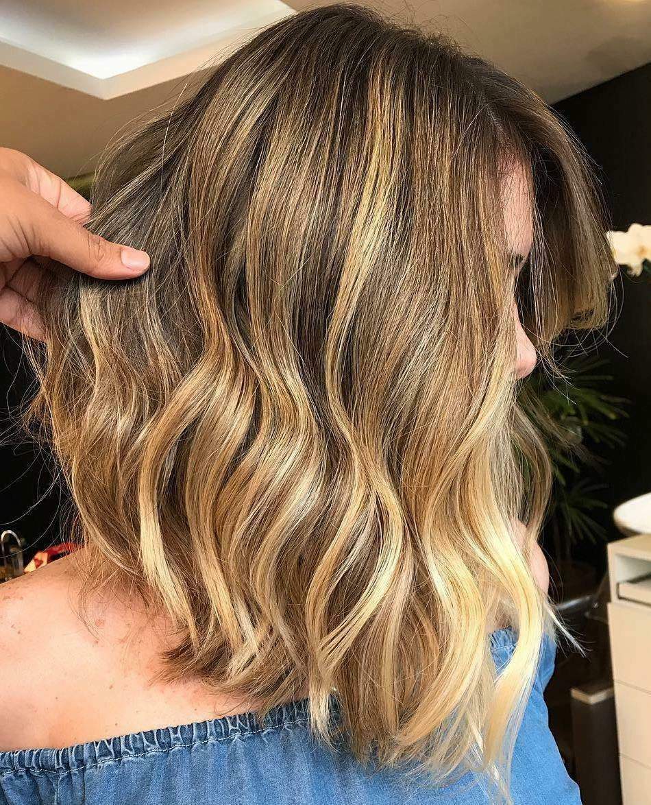 Collarbone Lob With Honey Blonde Balayage and Wavy Texture — Honey Balayage