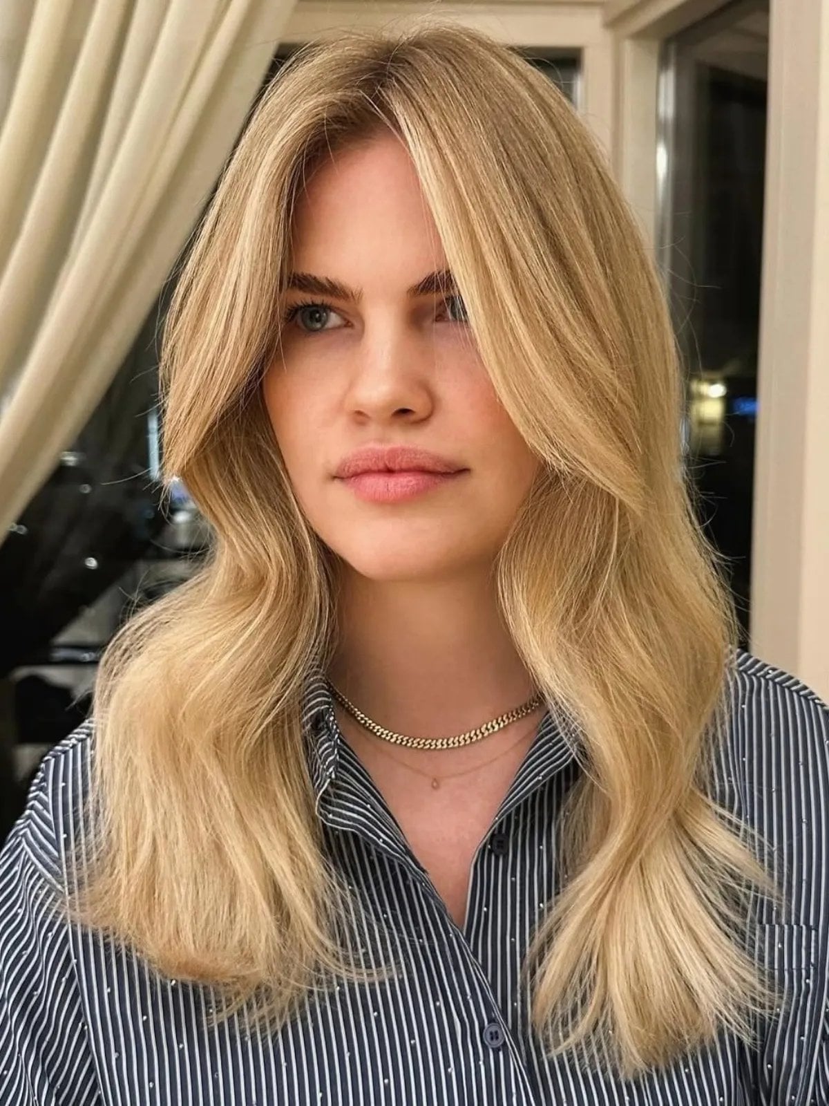 Collarbone Honey Blonde With Curtain Bangs, Long Layers