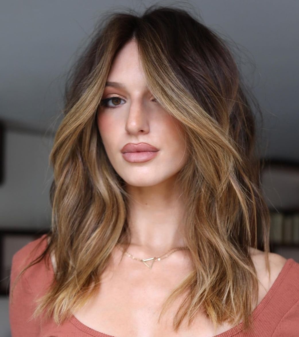 Shoulder Length Medium Brown With Honey Blonde Highlights Shoulder Length Medium Brown With Honey Blonde Highlights — Honey Brown Hair