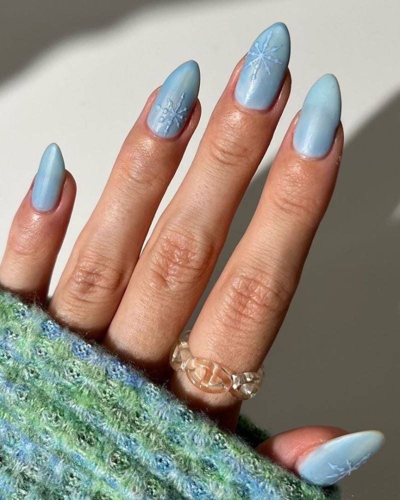 Matte Light Icy Blue 3D Snowflake Short Almond Nails Matte Light Icy Blue 3D Snowflake Short Almond Nails — Icy Blue Nails