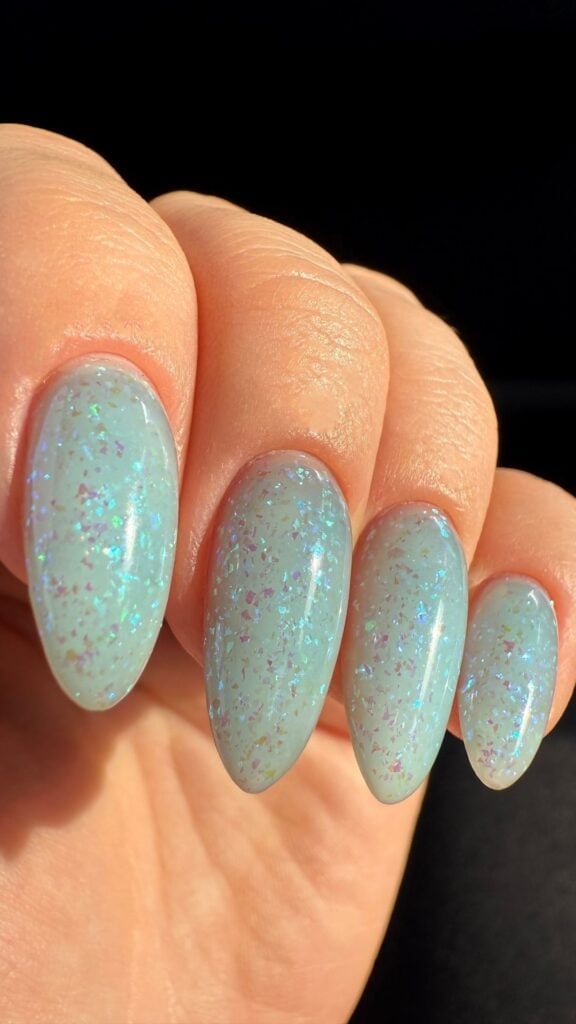 Light Icy Blue High Gloss Short Oval Nail Light Icy Blue High Gloss Short Oval Nail — Icy Blue Nails