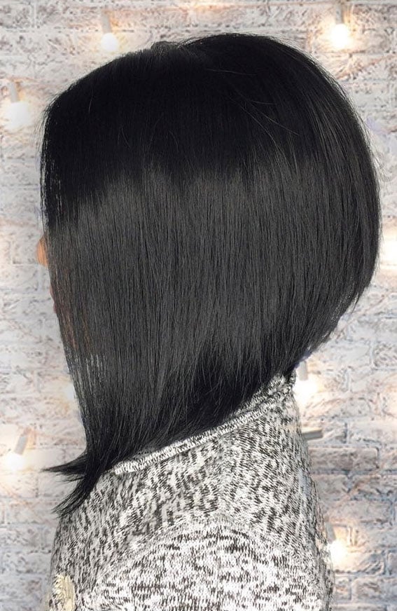 Black Stacked Bob With Volume — Inverted Bob