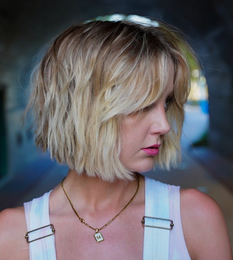 Blonde Balayage Bob With Curtain Bangs Blonde Balayage Bob With Curtain Bangs — Jaw Length Bob