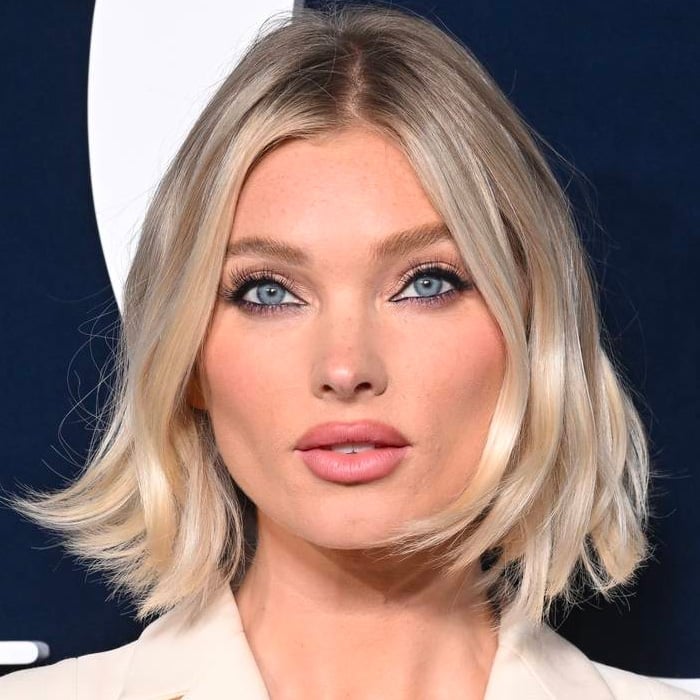 Chin Length Bob Curtain Bangs Glossy Finish Chin Length Bob Curtain Bangs Glossy Finish — Jaw Length Bob