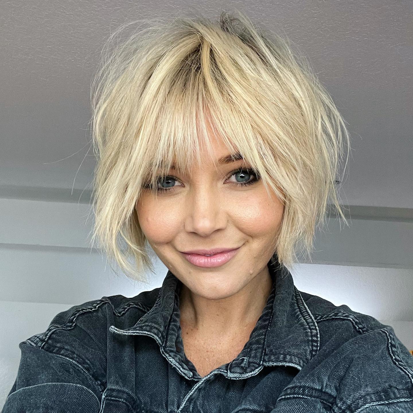 Chin Length Shag Bob Textured Fringe Chin Length Shag Bob Textured Fringe — Jaw Length Bob