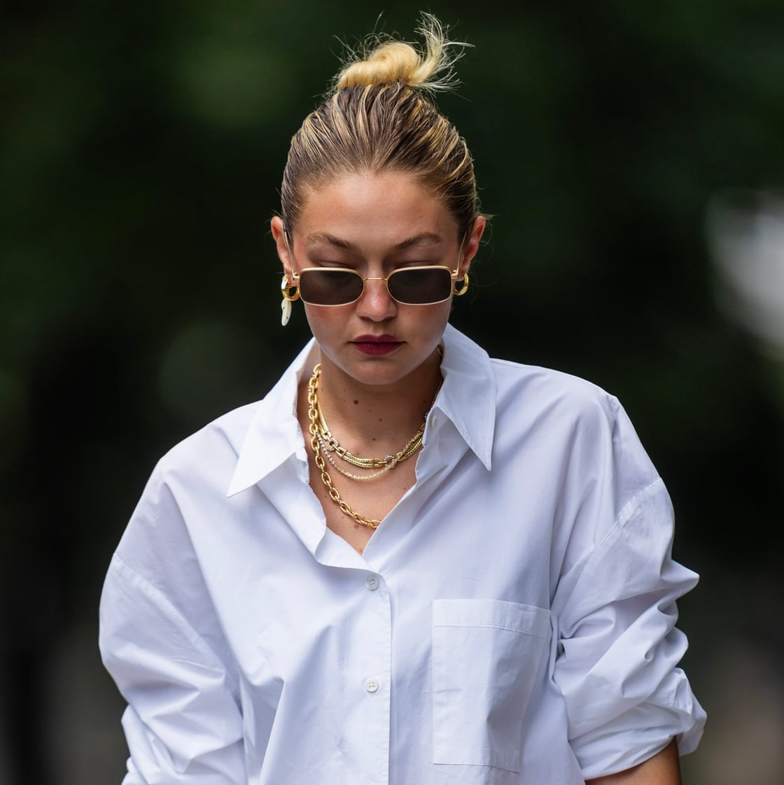 Chunky Layered Gold Necklaces With Rectangular Sunglasses — Jewelry Trends