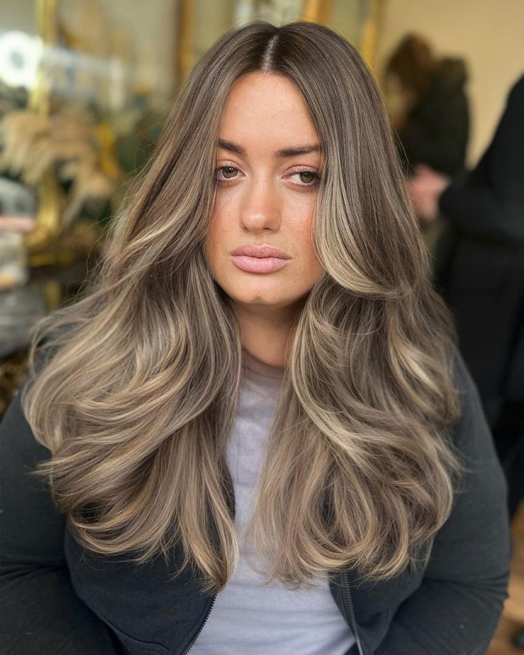 Mid-Back Dark Blonde With Ash Blonde Highlights Mid-Back Dark Blonde With Ash Blonde Highlights — Layered Hair