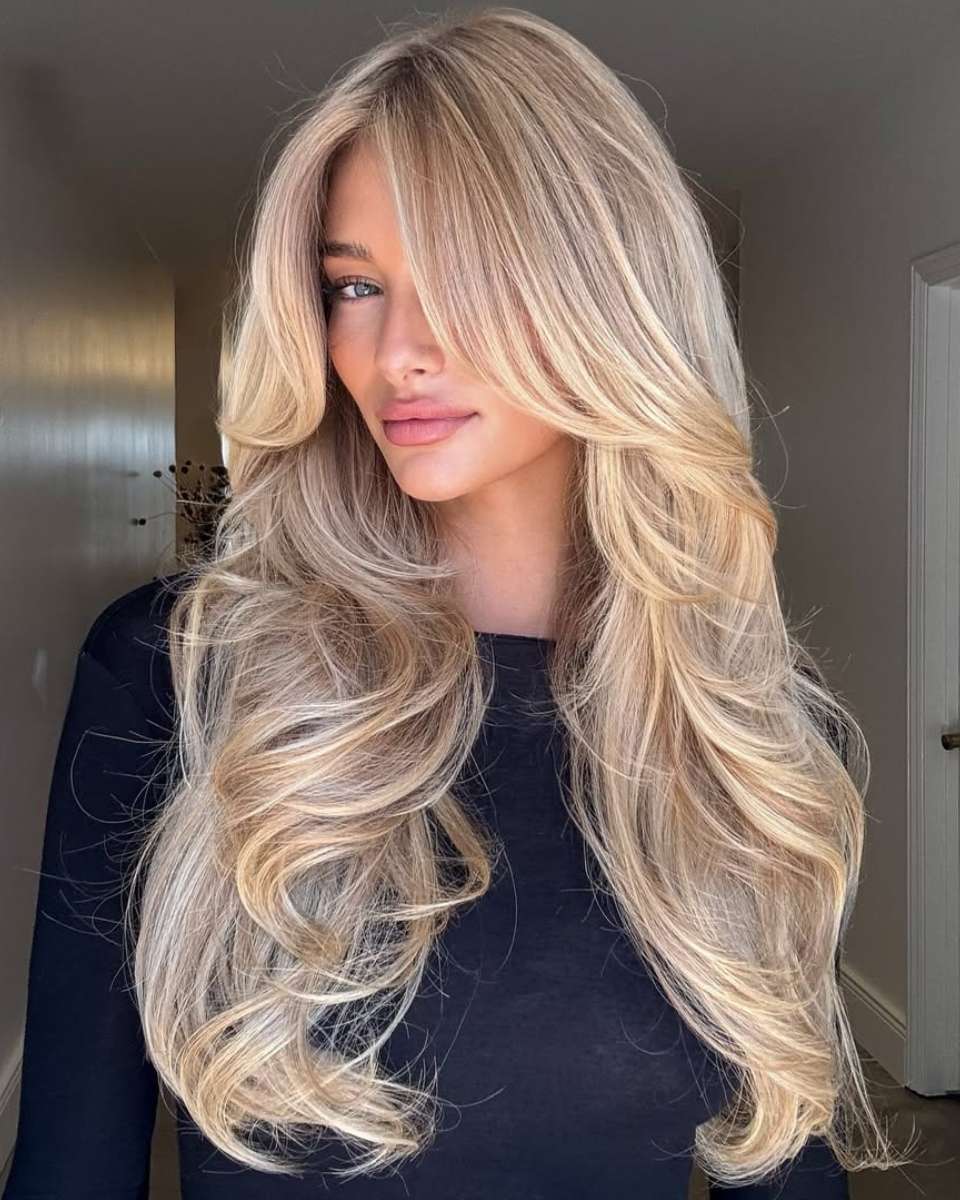 Mid-Back Ash Blonde With Wispy Curtain Bangs Mid-Back Ash Blonde With Wispy Curtain Bangs — Layered Hair