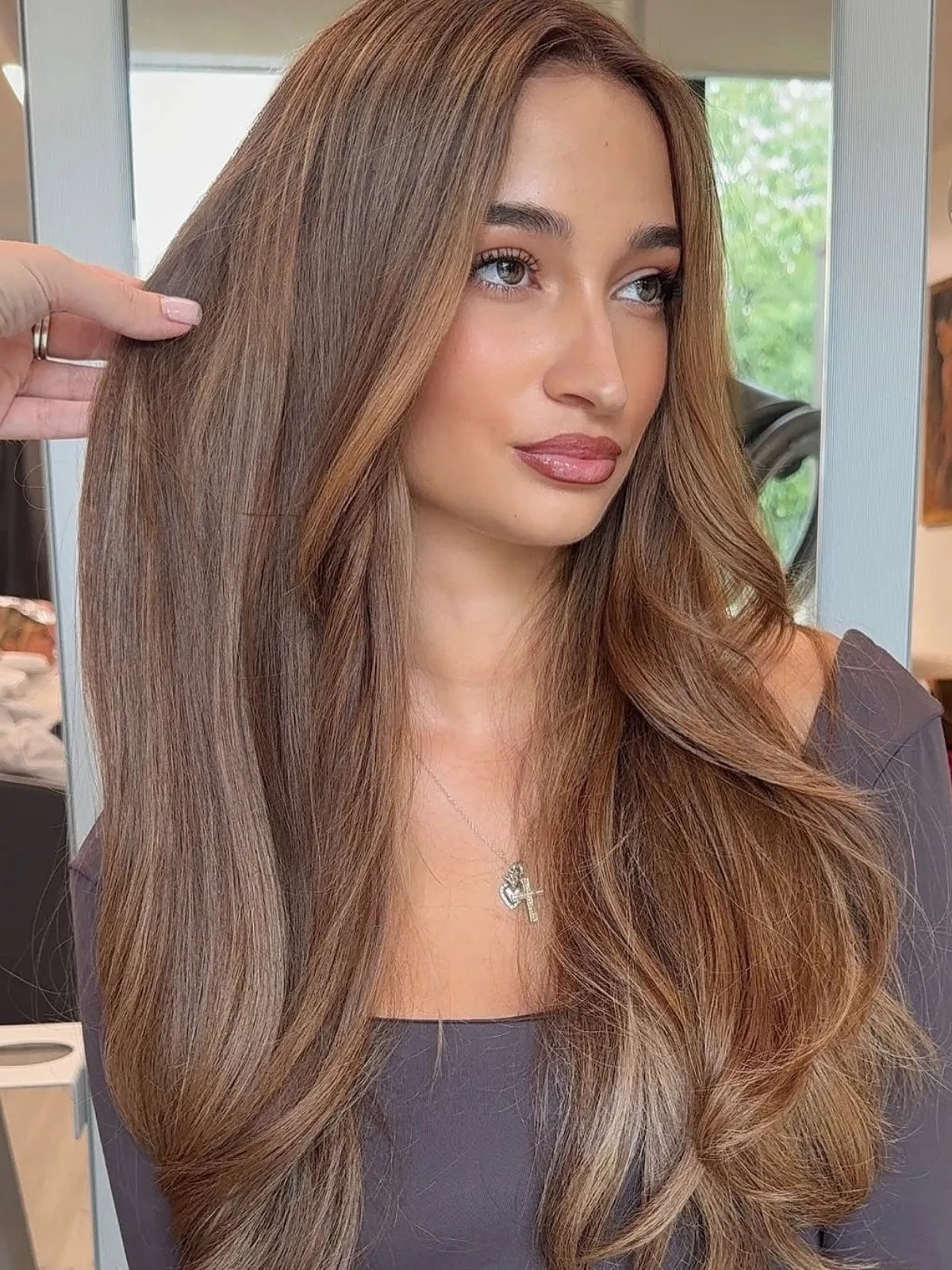 Mid-Back Layers With Dimensional Highlights Mid-Back Layers With Dimensional Highlights — Light Brown Hair