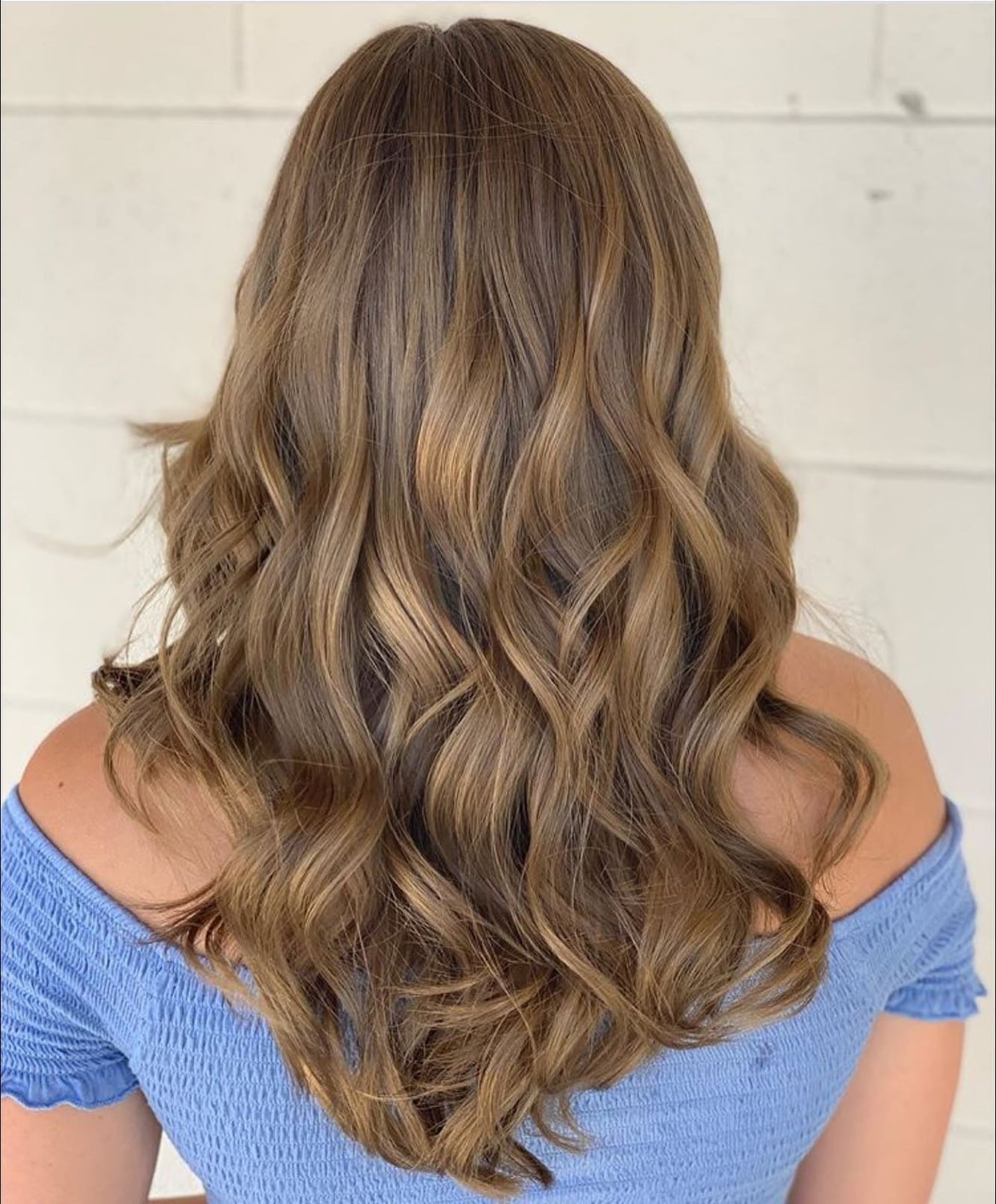 Mid-Back Layers With Subtle Highlights, Collarbone Mid-Back Layers With Subtle Highlights, Collarbone — Light Brown Hair